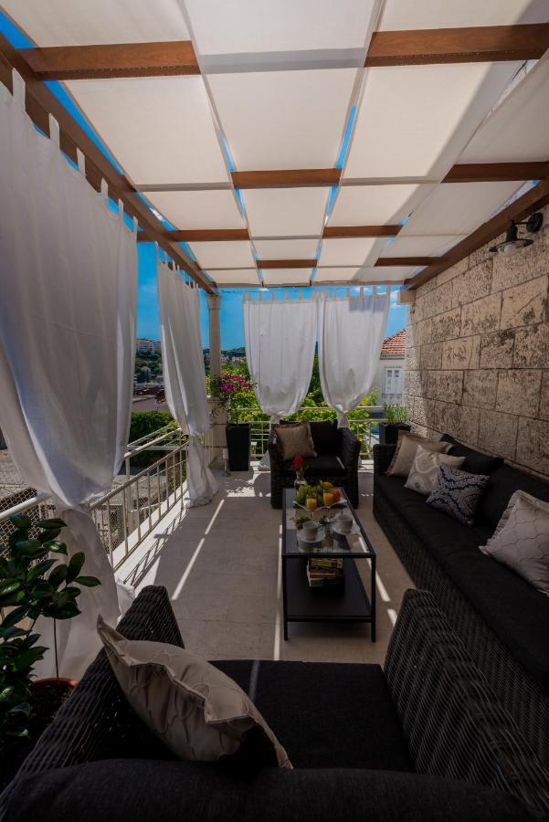 Superior Stunning Apartment Gravosa With A Free Parking ดูบรอฟนิก ภายนอก รูปภาพ